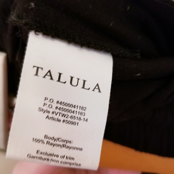 Talula Aritiza | Black Jogger Casual Dress Pants - Picture 4 of 7